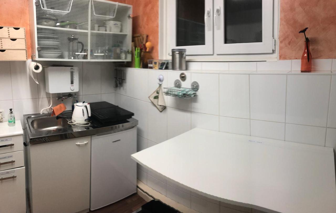 Appartamento Holz-wohnfass In Muenchen-nymphenburg Monaco di Baviera